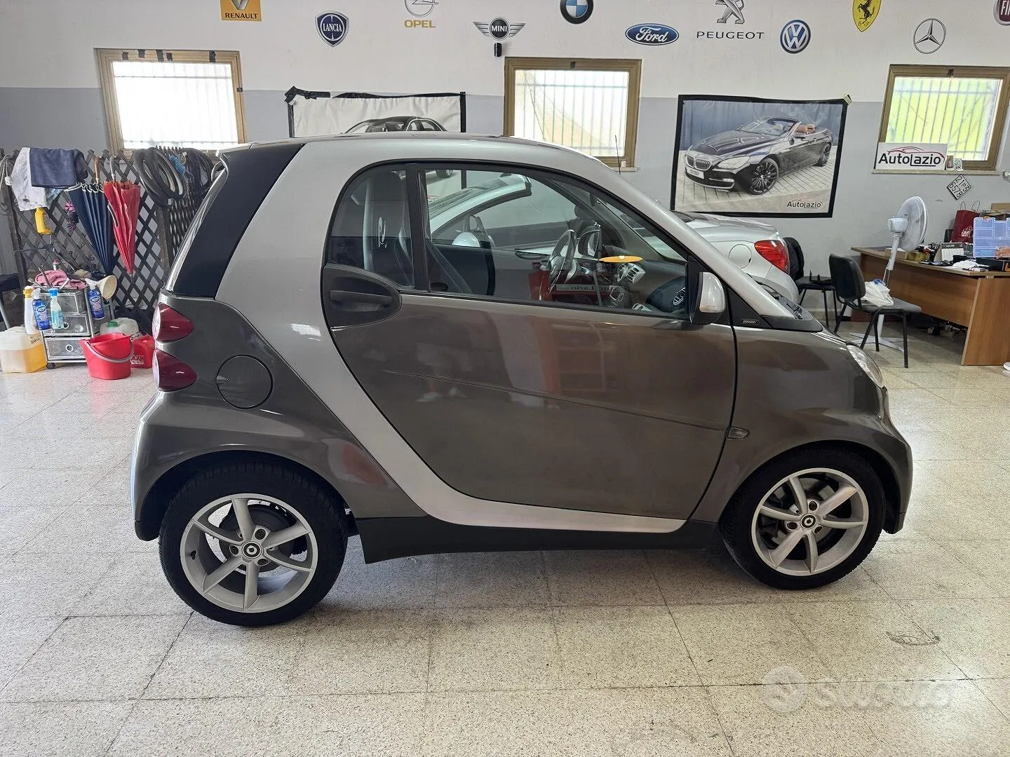 Smart Fortwo 2011 photo 5