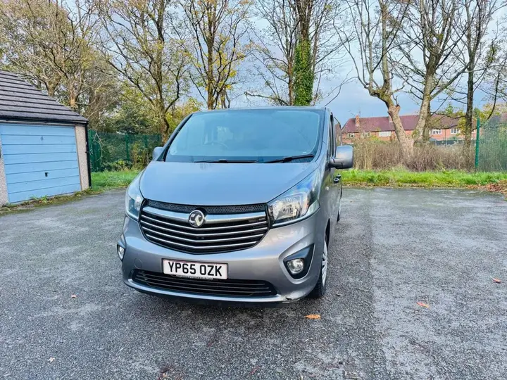 Vauxhall Vivaro 2015 photo 3