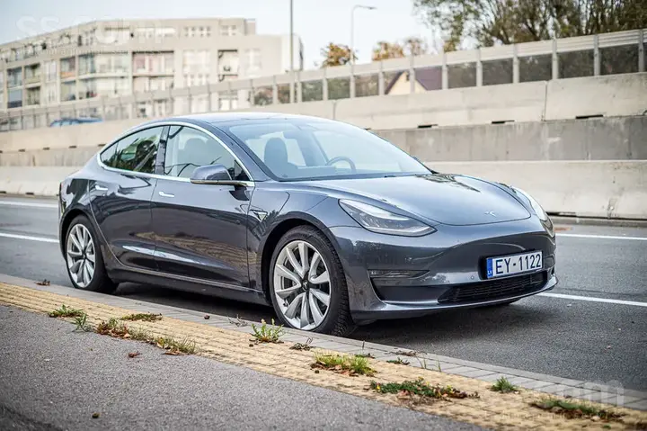Tesla Model 3 2019 photo 3