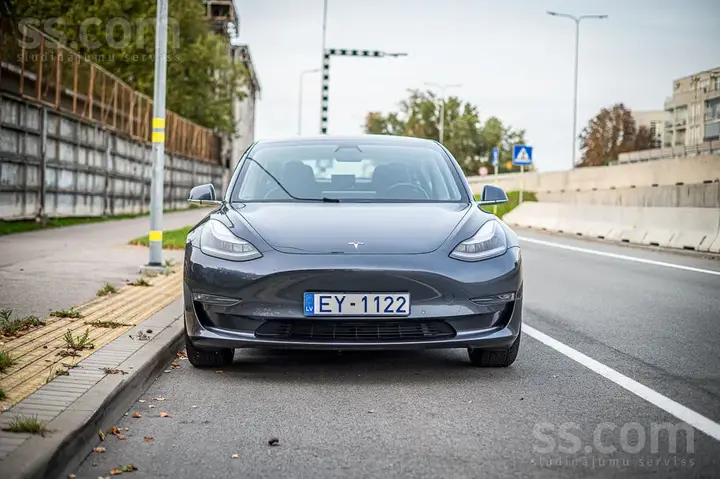 Tesla Model 3 2019 photo 4