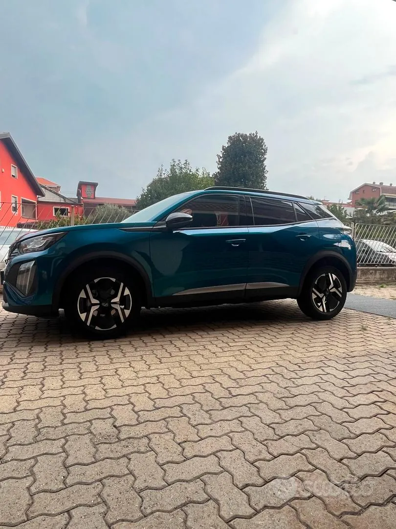 Peugeot 2008 2025 photo 3