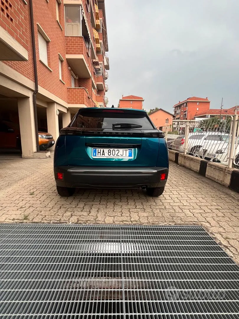 Peugeot 2008 2025 photo 4