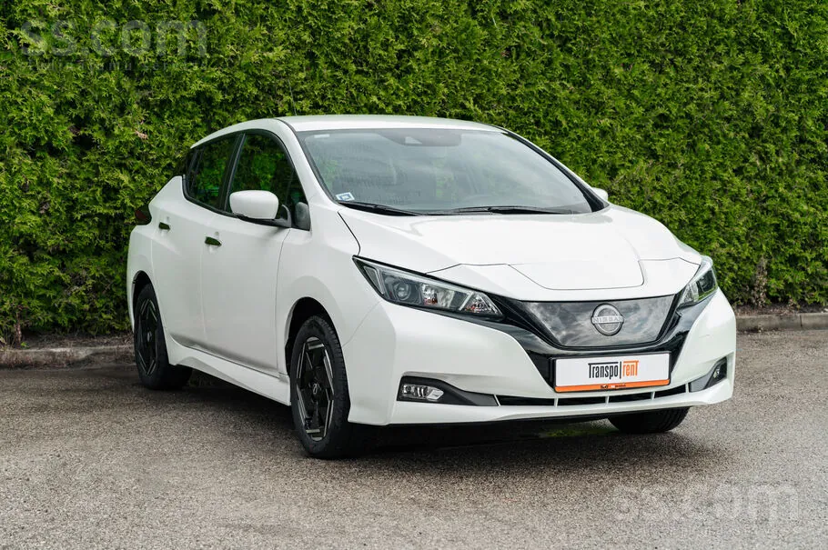 Nissan Leaf 2023 photo 3