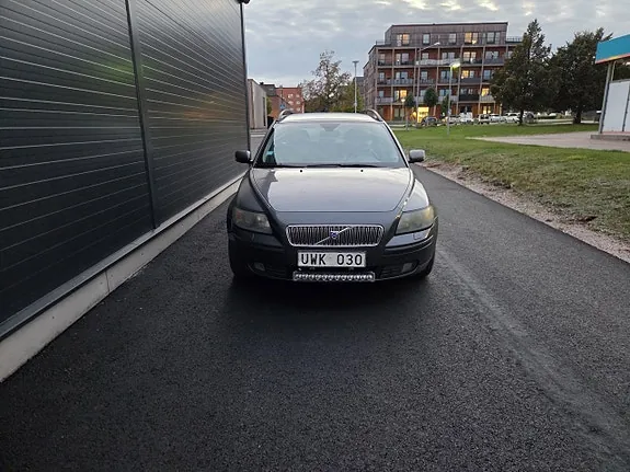 Volvo V50 2004 photo 2