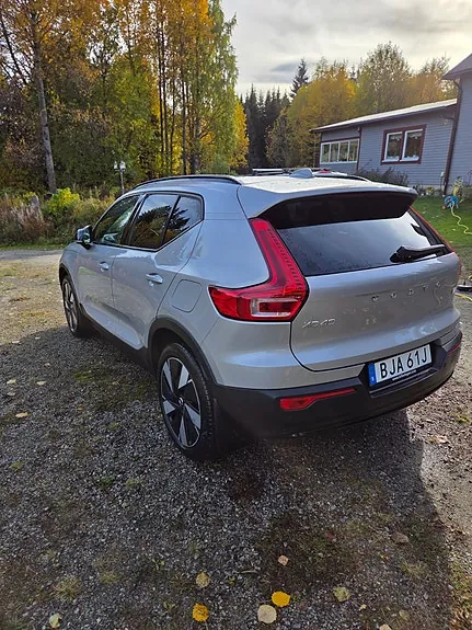 Volvo Xc40 2024 photo 2