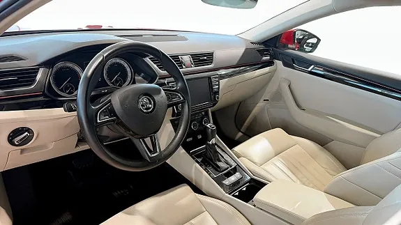 Skoda Superb 2017 photo 3