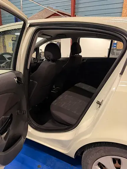 Opel Corsa 2011 photo 5
