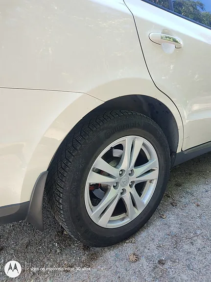 Hyundai Santa Fe 2011 photo 3