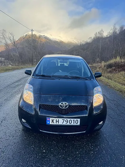 Toyota Yaris 2011 photo 3