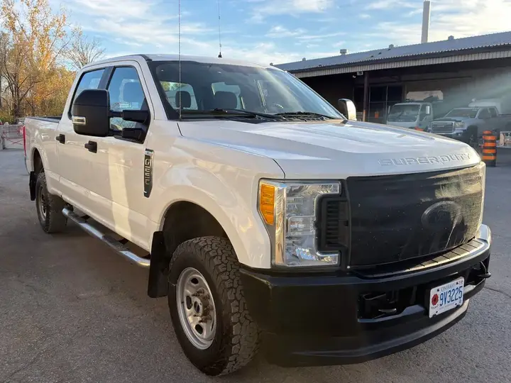 Ford F250 2017 photo 2