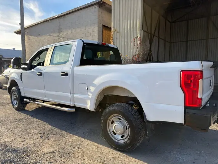 Ford F250 2017 photo 3