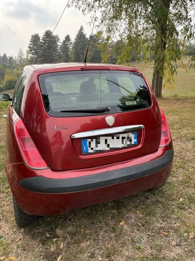Lancia Ypsilon 2004 photo 2