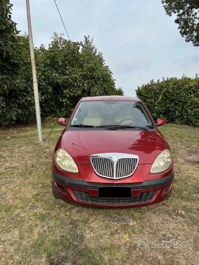 Lancia Ypsilon