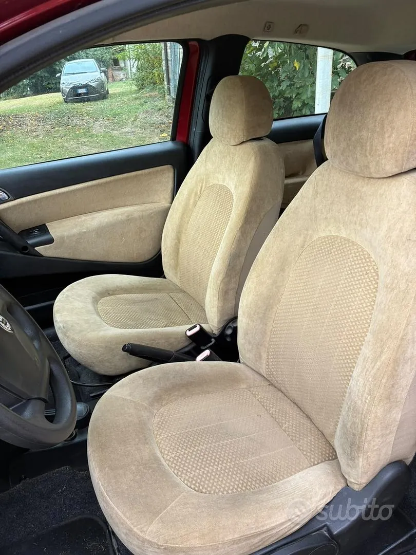 Lancia Ypsilon 2004 photo 5
