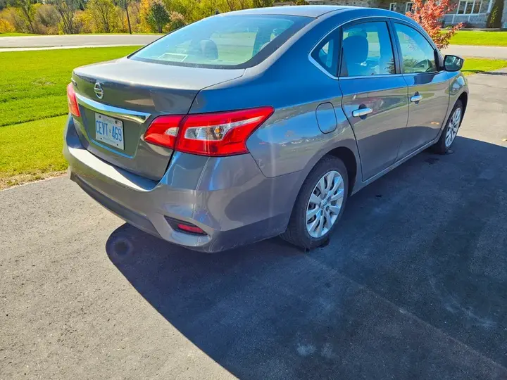 Nissan Sentra 2017 photo 3