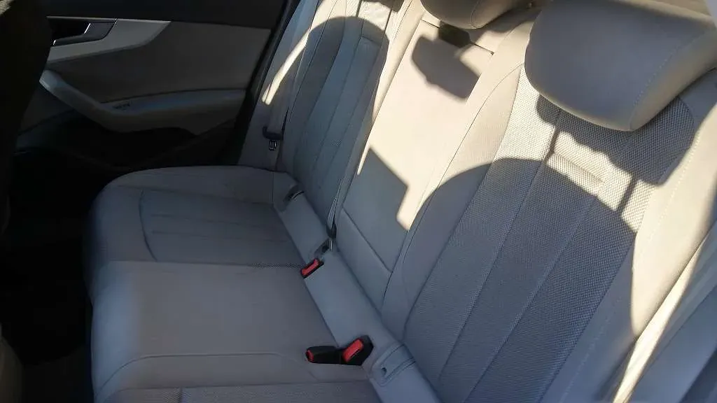 Audi A4 2017 photo 3