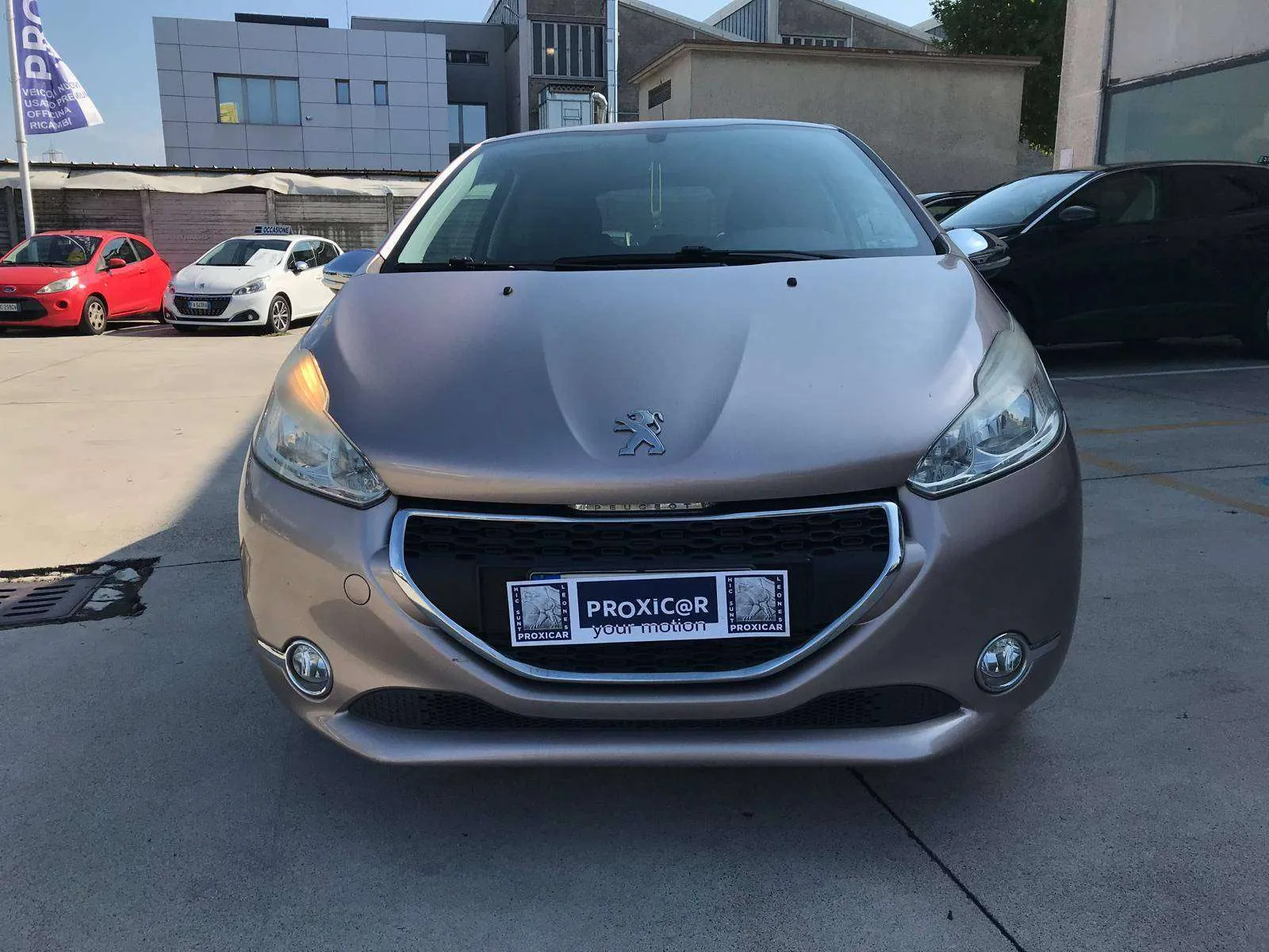 Peugeot 208 2013 photo 5