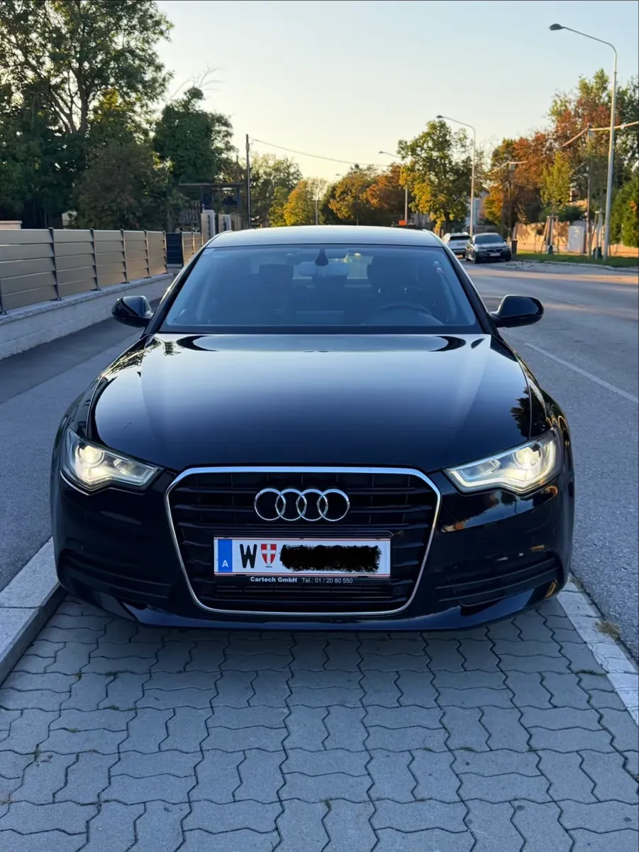Audi A6 2011 photo 2