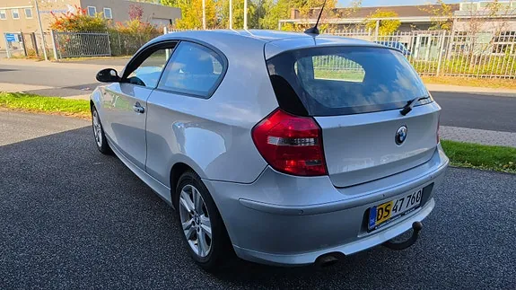 BMW 118D 2009 photo 4