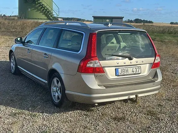 Volvo V70 2009 photo 5