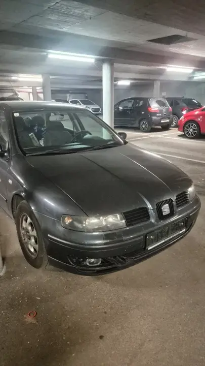 Seat Toledo 2002 photo 2