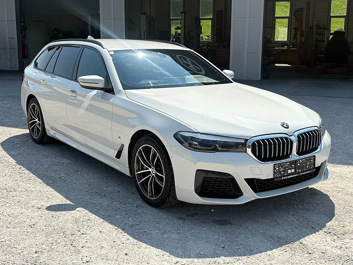 BMW 5 Series 2021 photo 2