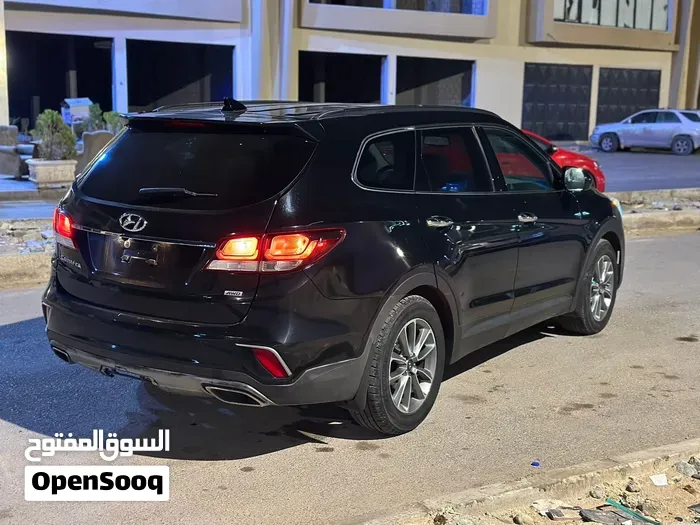 Hyundai Santa Fe 2018 photo 3
