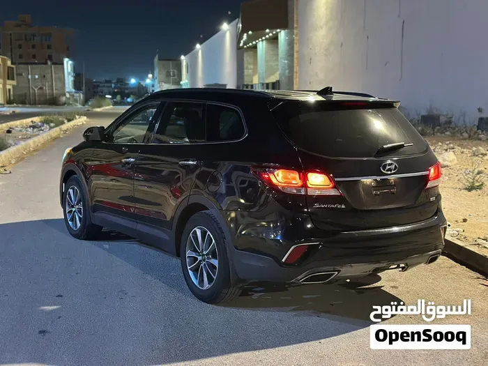 Hyundai Santa Fe 2018 photo 2