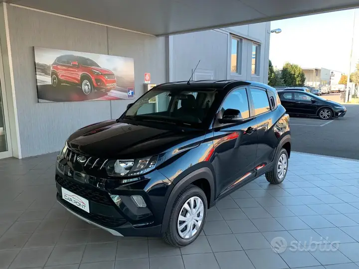 Mahindra Kuv100