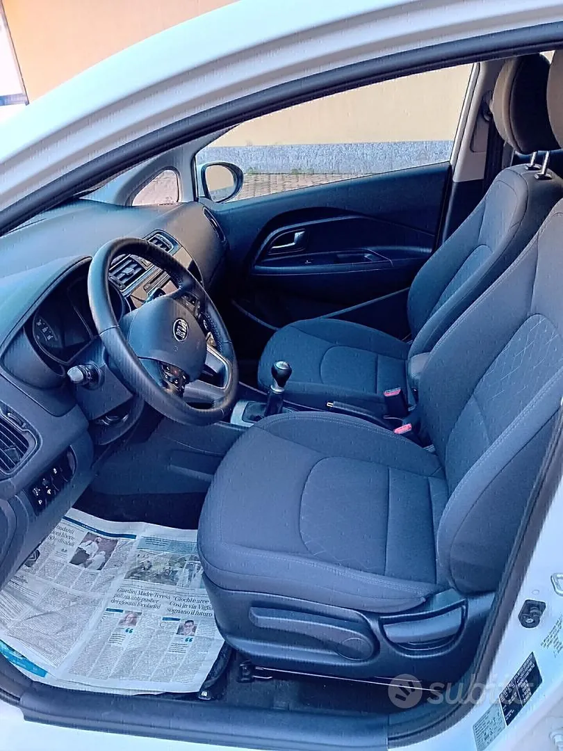 Kia Rio 2016 photo 5