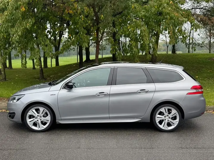 Peugeot 308 2016 photo 2