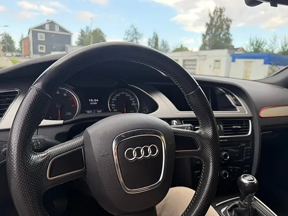 Audi A4 2009 photo 5