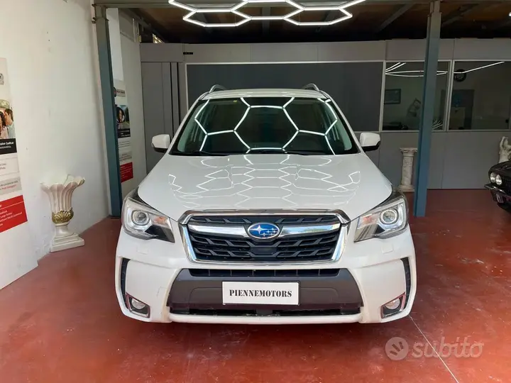 Subaru Forester 2017 photo 2
