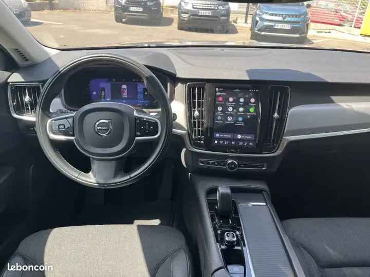 Volvo V90 2021 photo 2