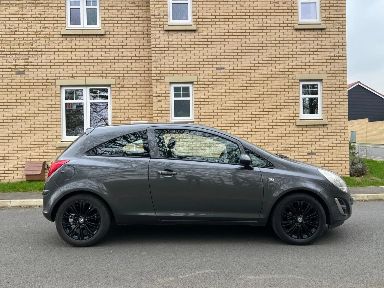 Vauxhall Corsa 2007 photo 2