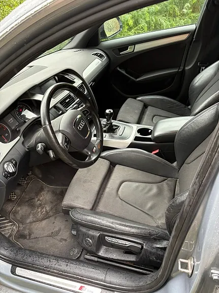 Audi A4 2009 photo 4