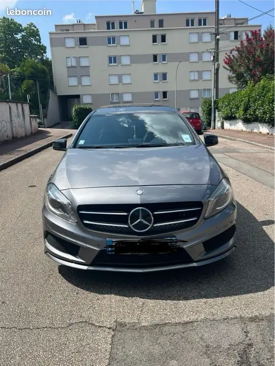 Mercedes-Benz A-Class 2015 photo 2