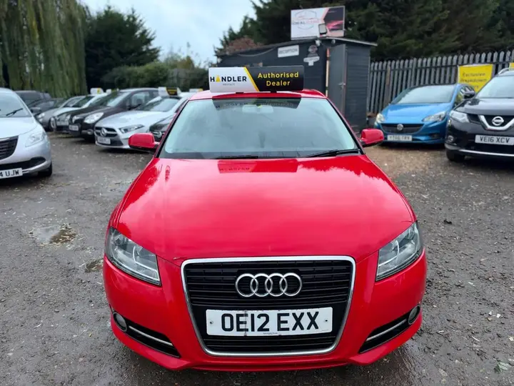 Audi A3 2012 photo 2