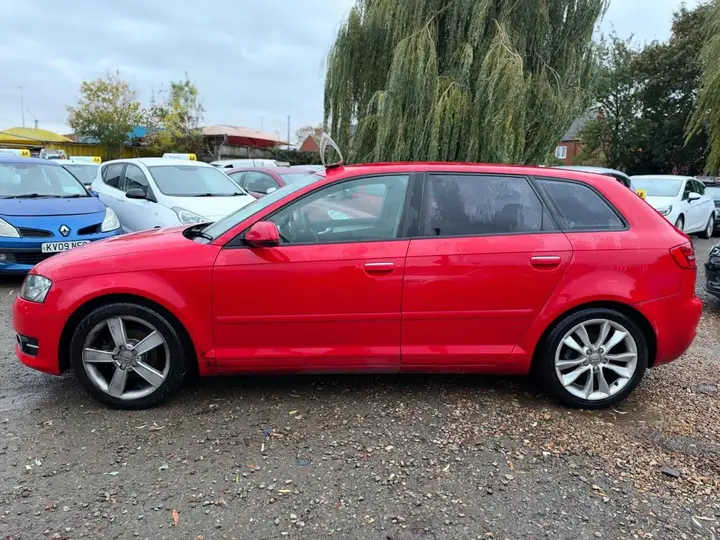 Audi A3 2012 photo 4