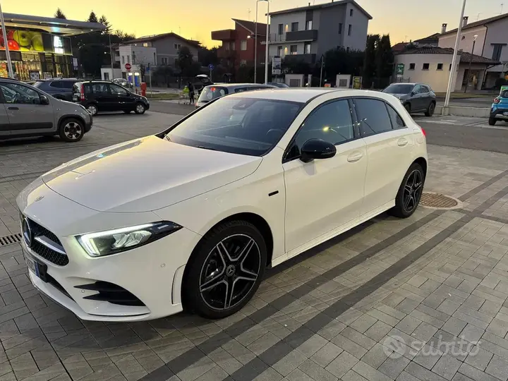 Mercedes-Benz A 250E