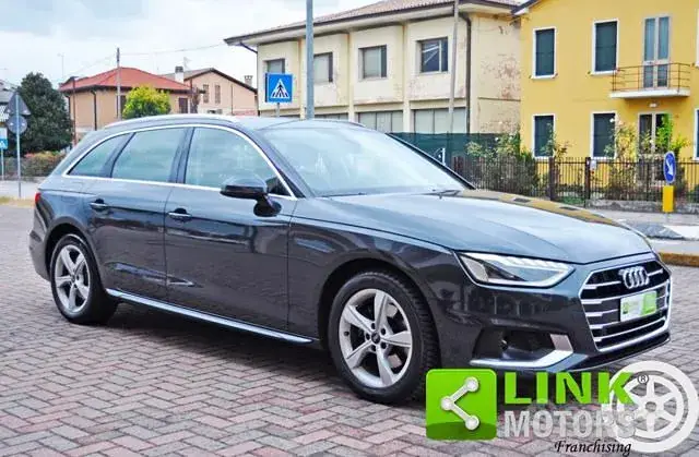 Audi A4 Avant 2021 photo 5