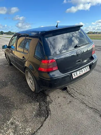 Volkswagen Golf 4 1997 photo 2