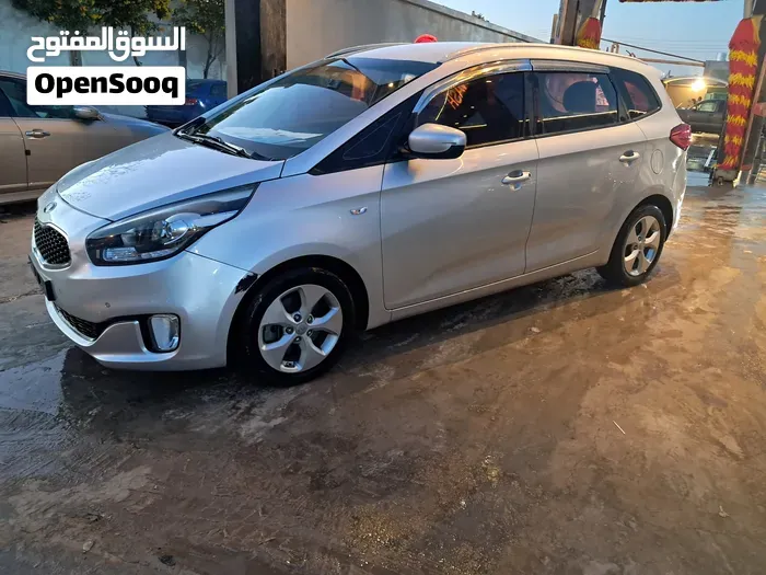 Kia Carens 2016 photo 4