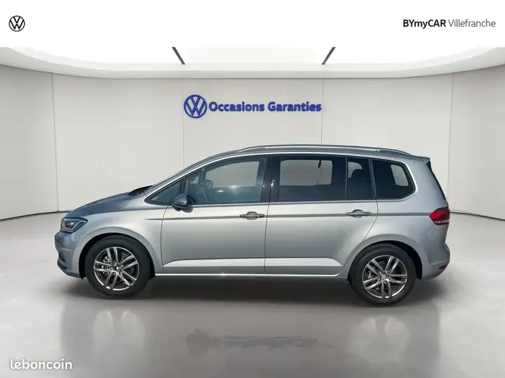 Volkswagen Touran 2025 photo 2