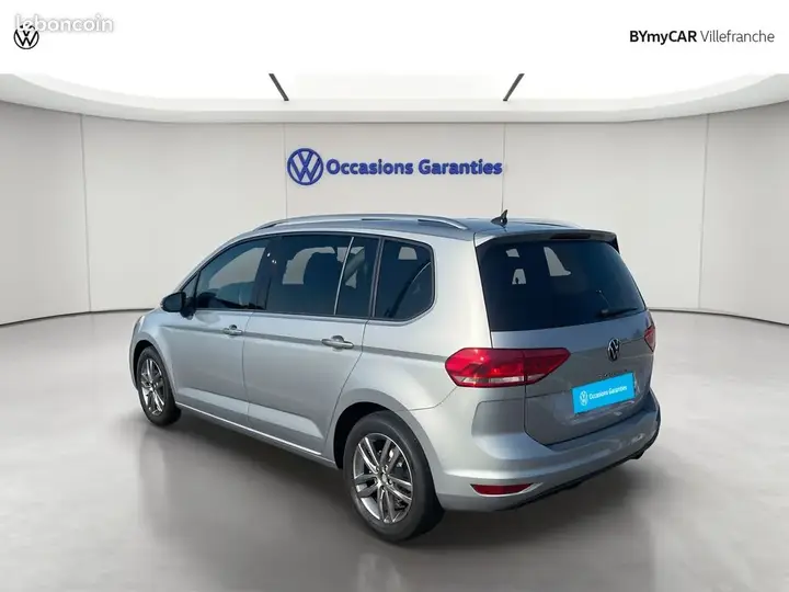 Volkswagen Touran 2025 photo 3