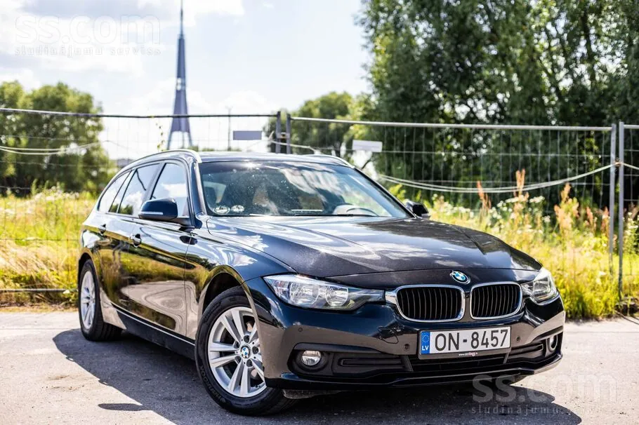 BMW 318D 2016 photo 2
