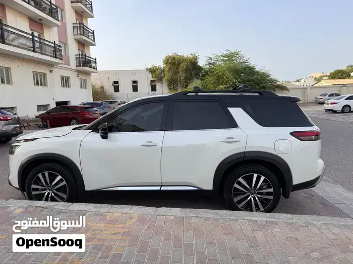 Nissan Pathfinder 2024 photo 2