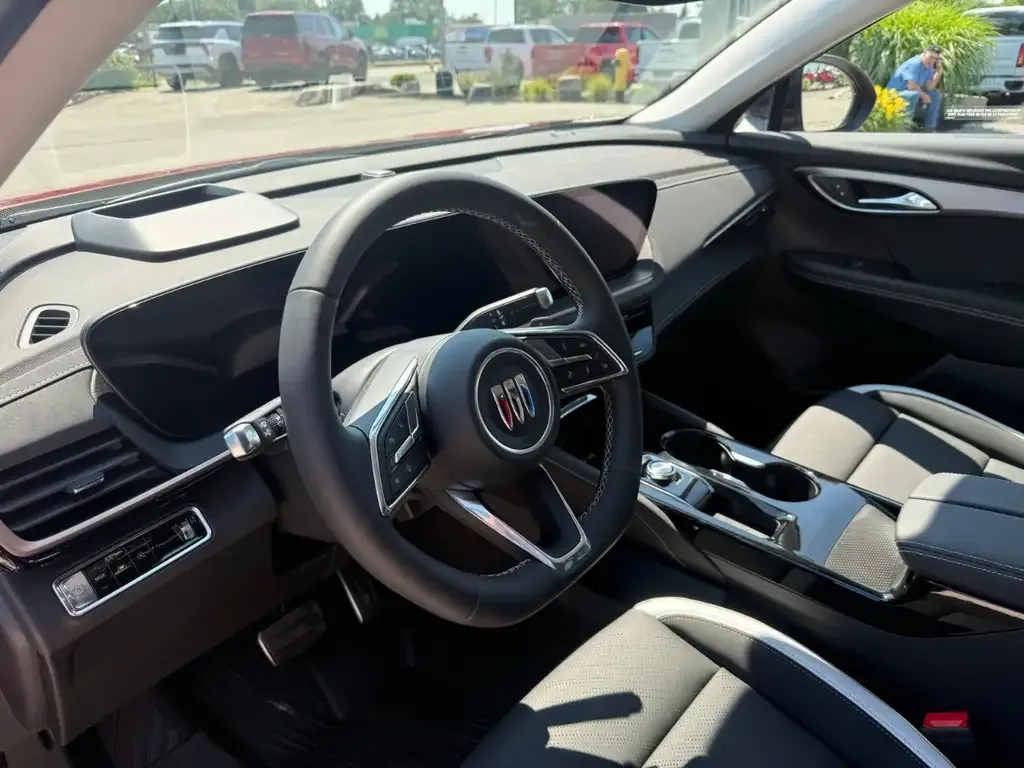 Buick Envision 2026 photo 4