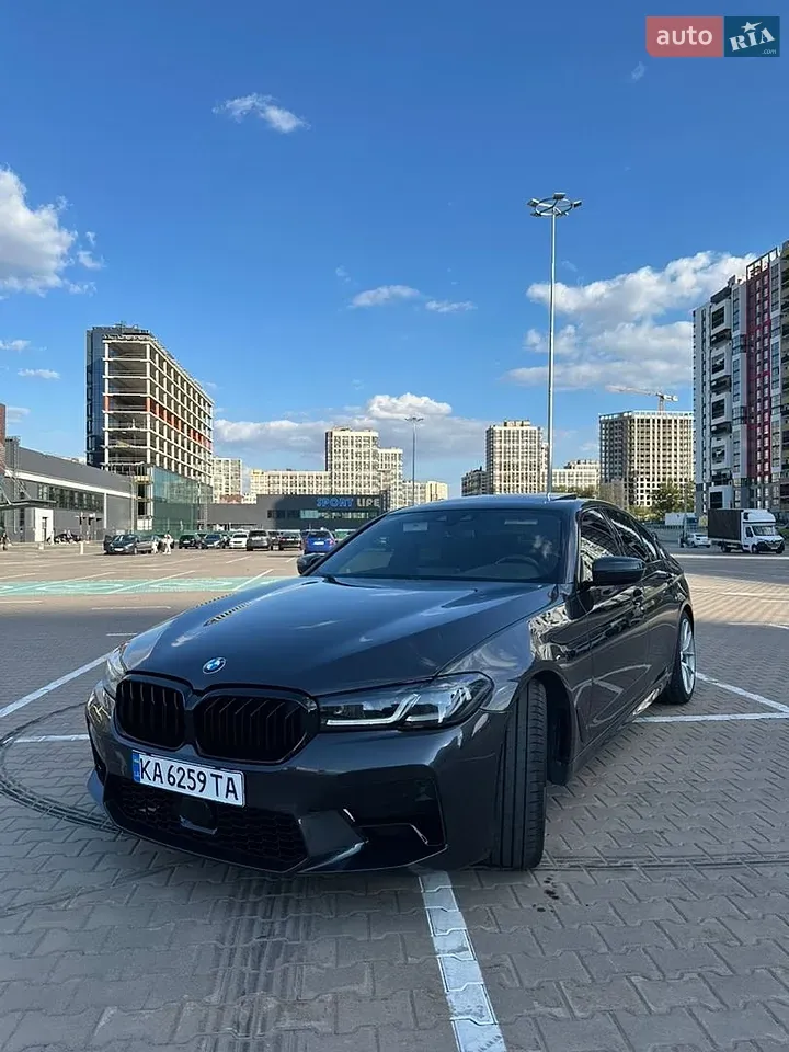 BMW 5 Series 2018 photo 2