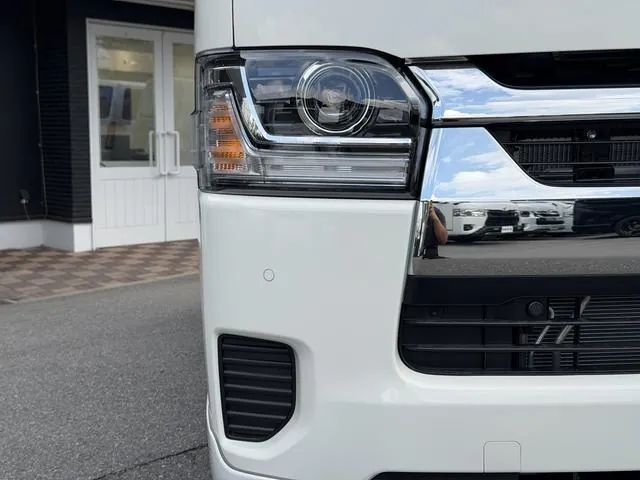 Toyota Hiace 2026 photo 3